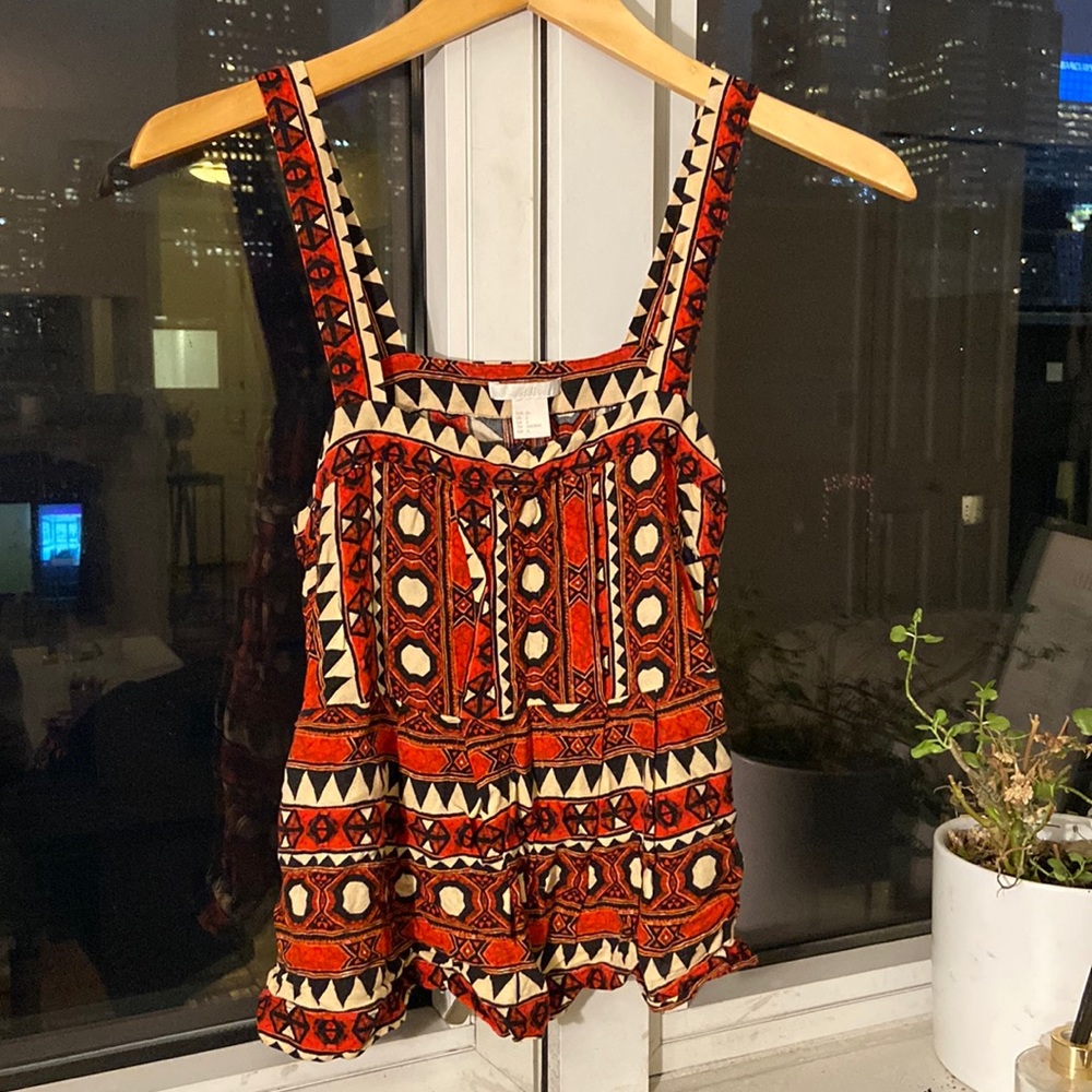 Printed sleeveless top